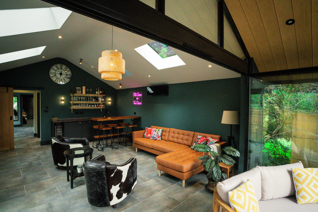 Bespoke garden room by Into The Garden Room