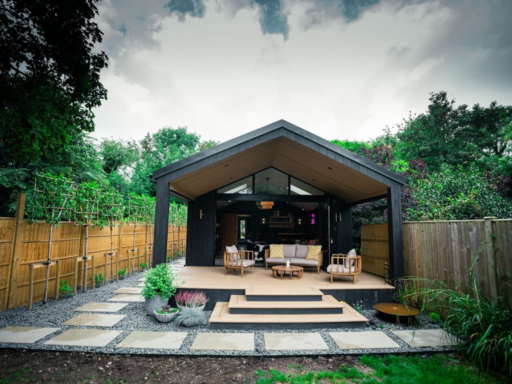 Bespoke garden room by Into The Garden Room