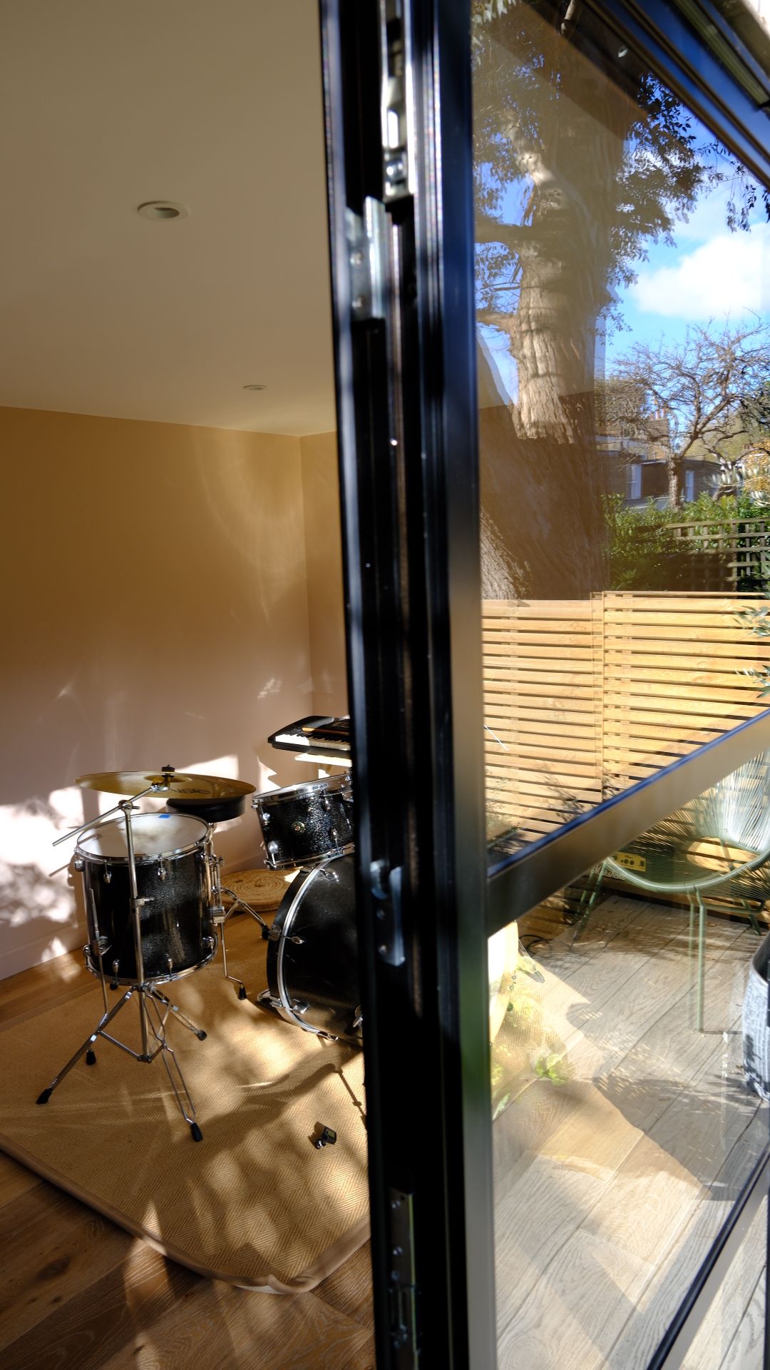 Bespoke garden room by Into The Garden Room