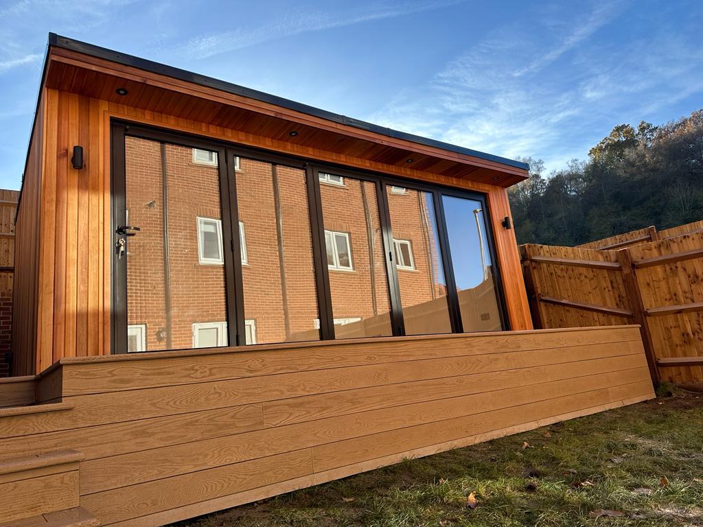 Bespoke garden room by Into The Garden Room