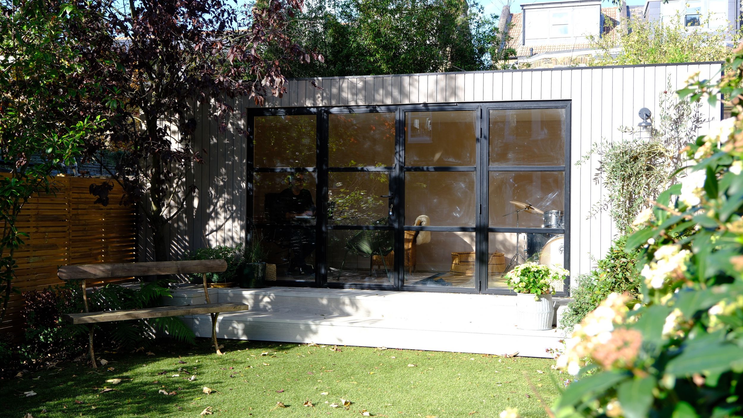 Bespoke garden room by Into The Garden Room