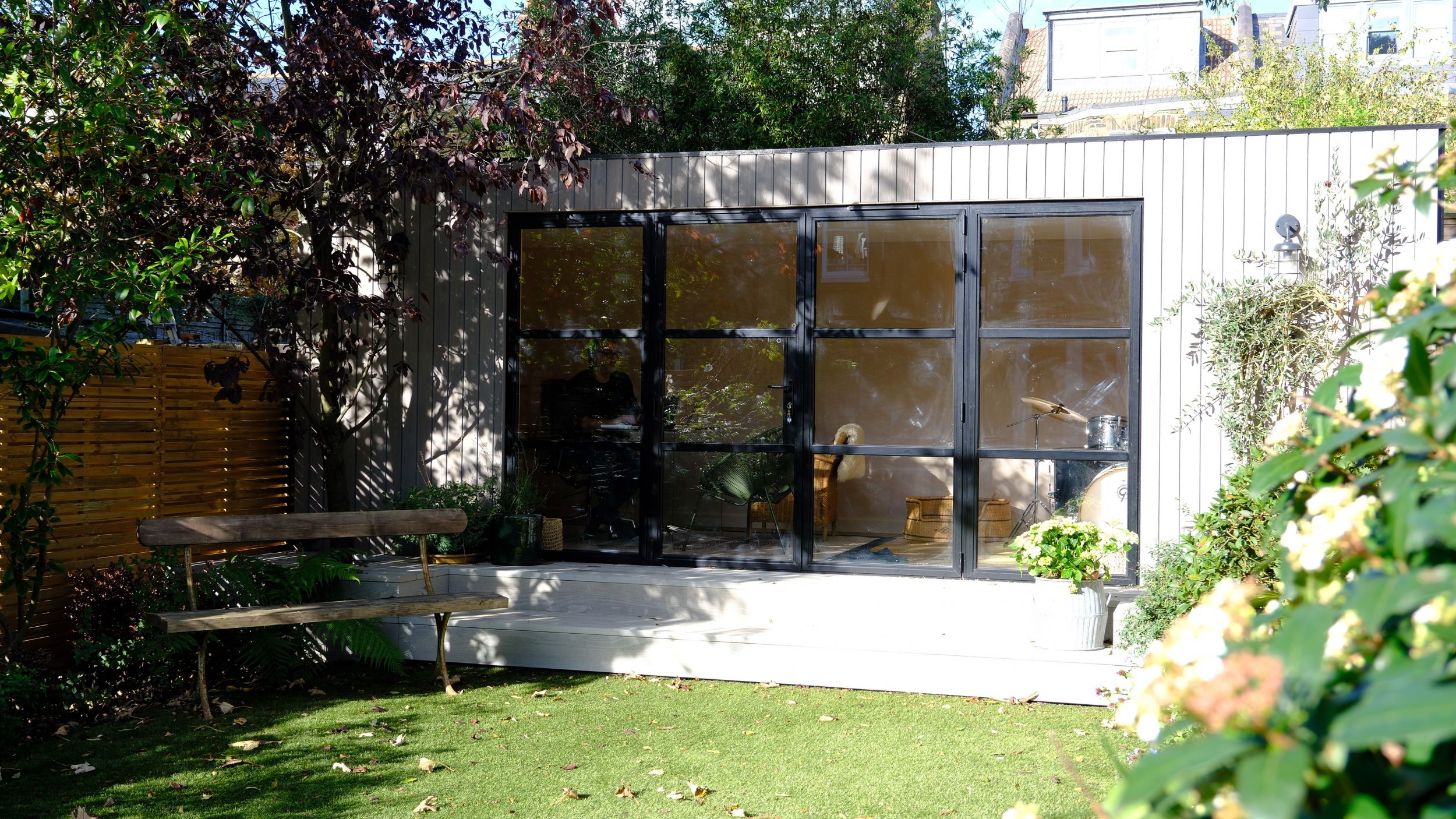 Bespoke garden room by Into The Garden Room