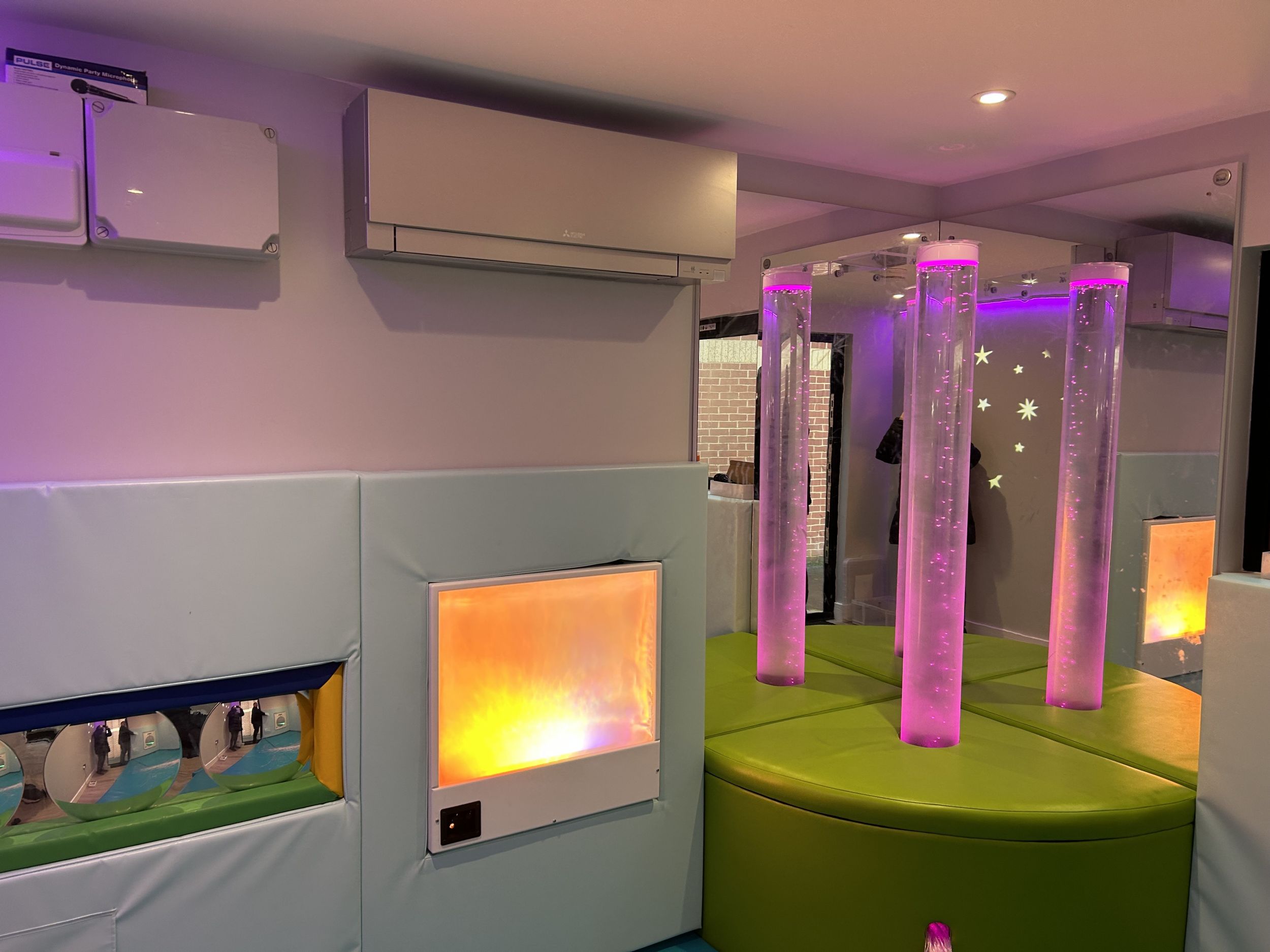 Bespoke garden room by Into The Garden Room