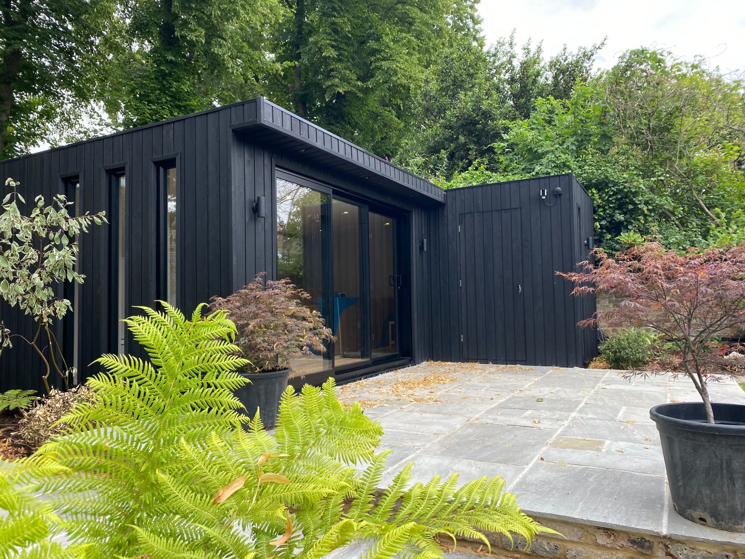 Bespoke garden room by Into The Garden Room