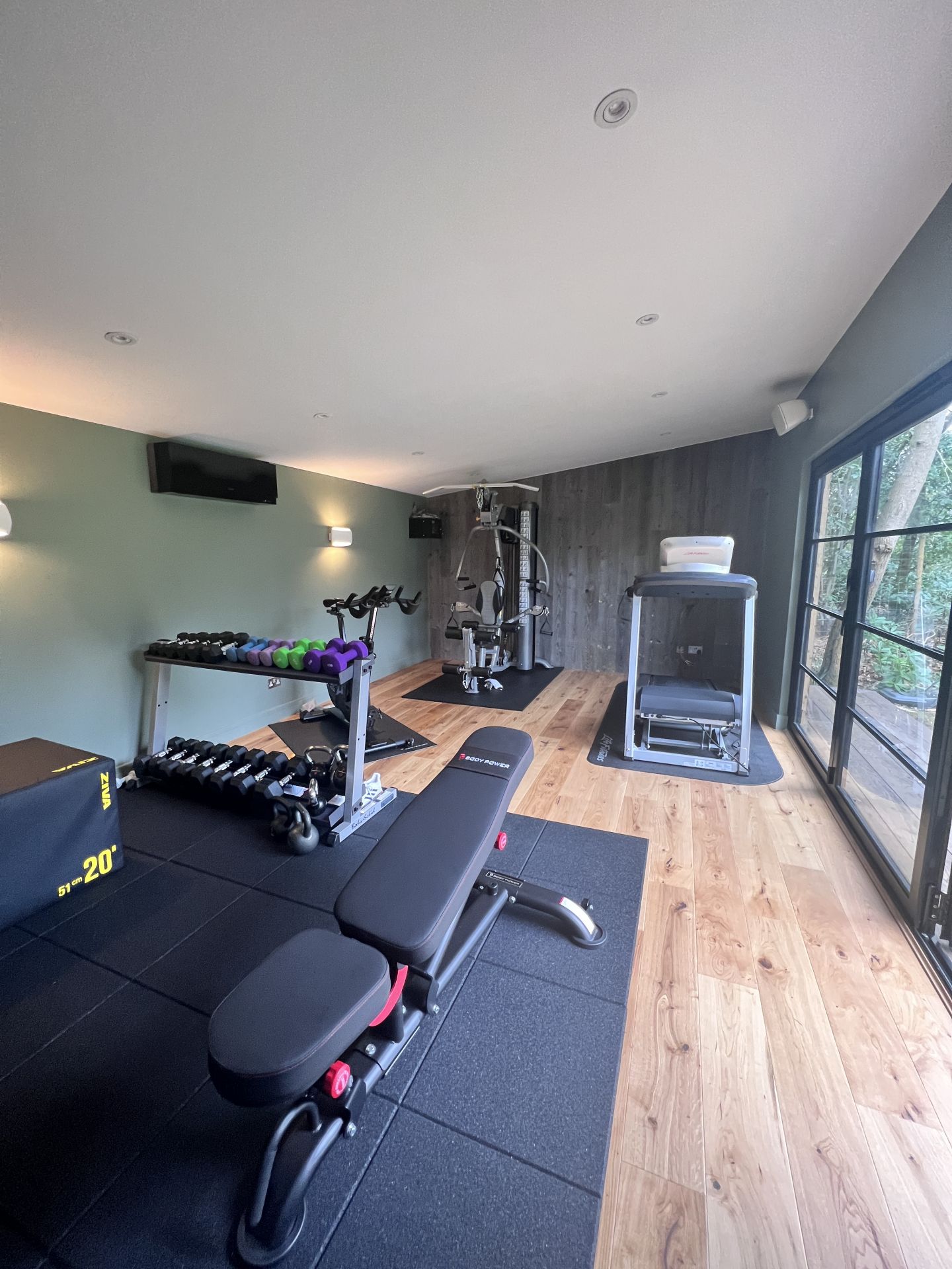 Bespoke garden room by Into The Garden Room
