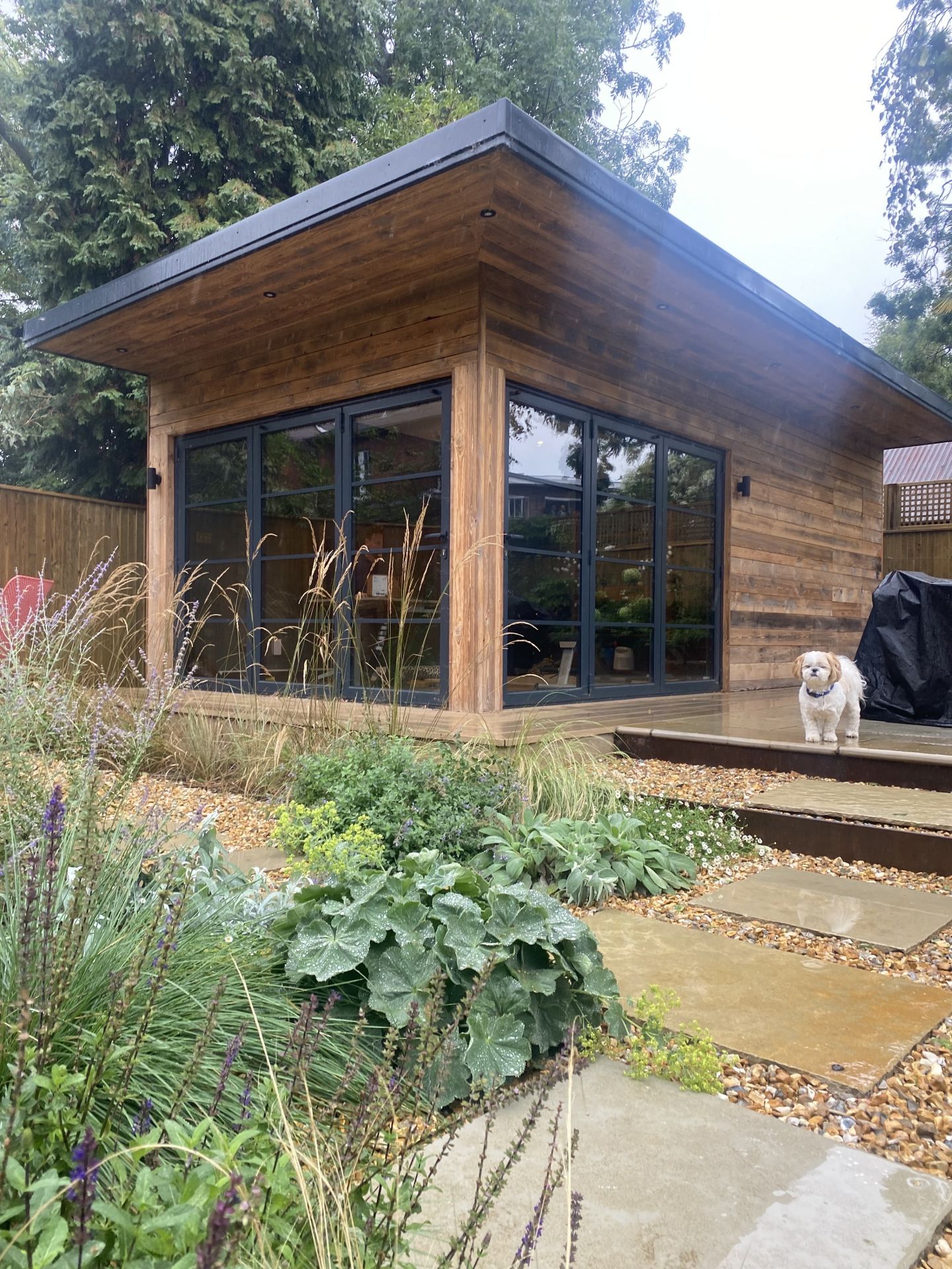 Bespoke garden room by Into The Garden Room