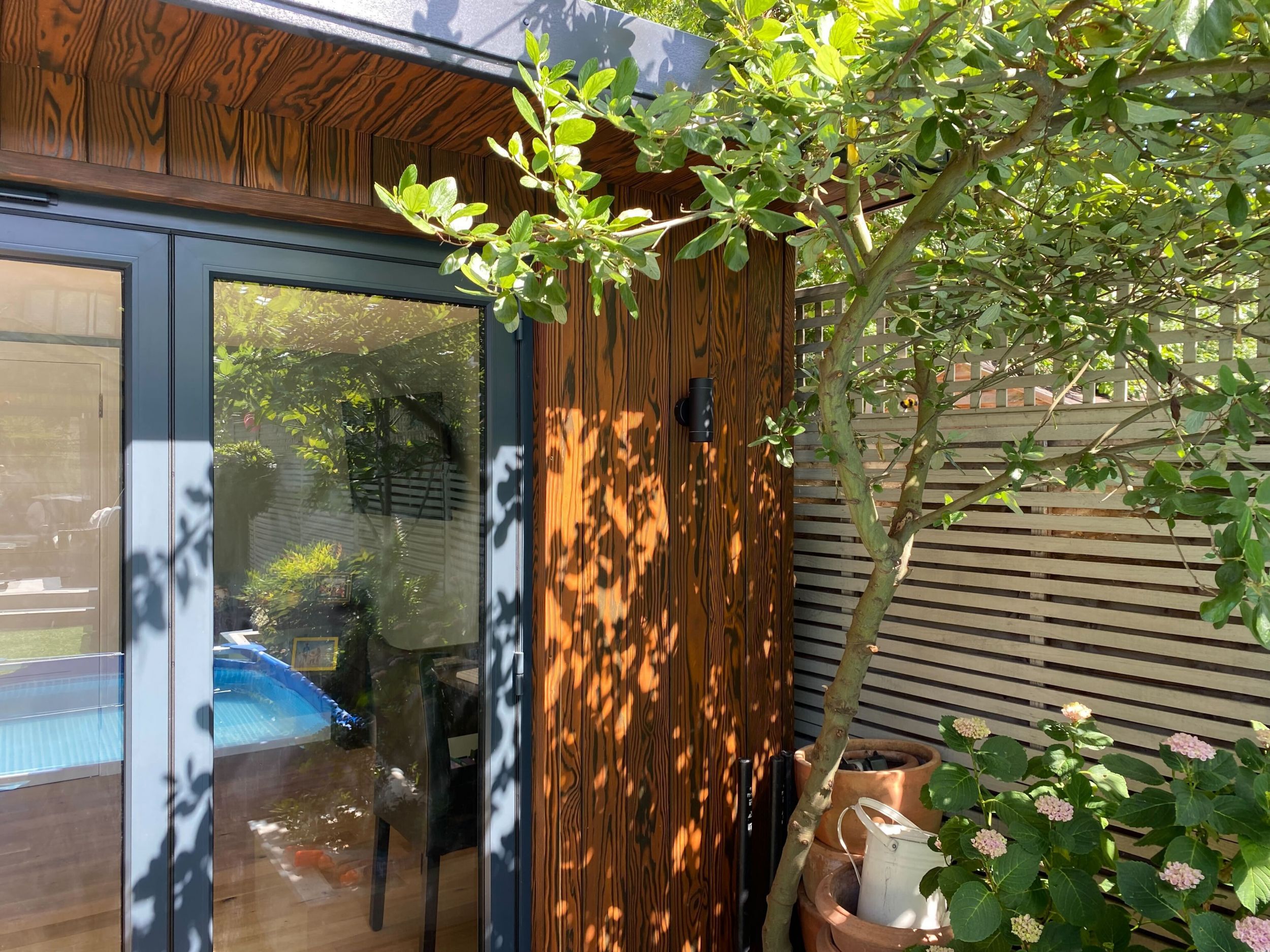 Bespoke garden room by Into The Garden Room