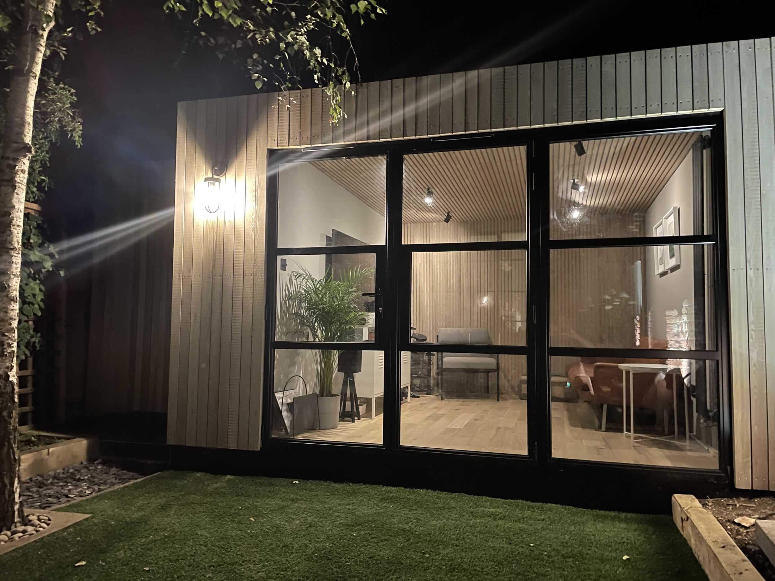 Bespoke garden room by Into The Garden Room