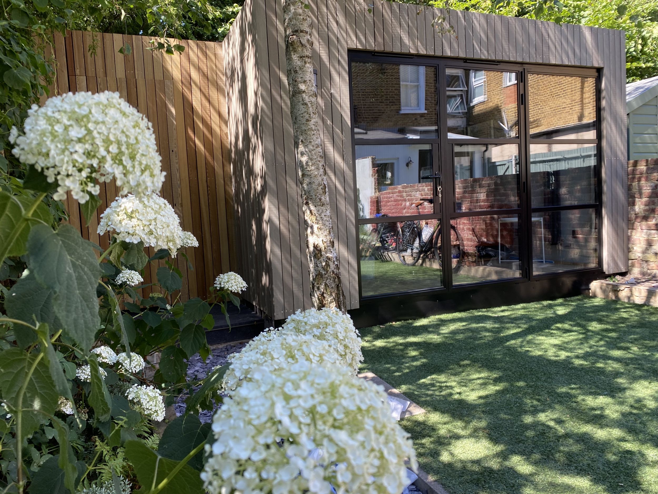 Bespoke garden room by Into The Garden Room