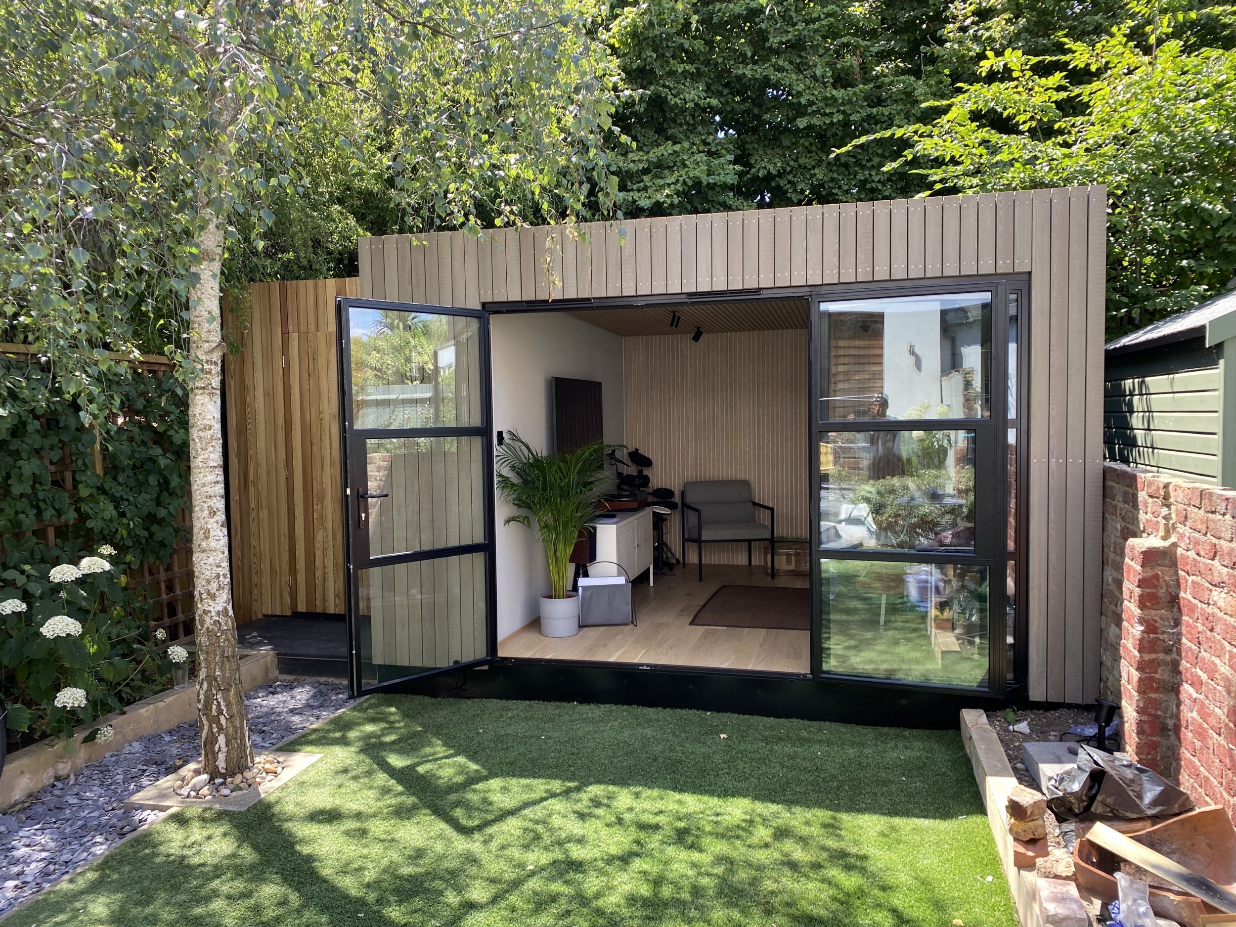 Bespoke garden room by Into The Garden Room