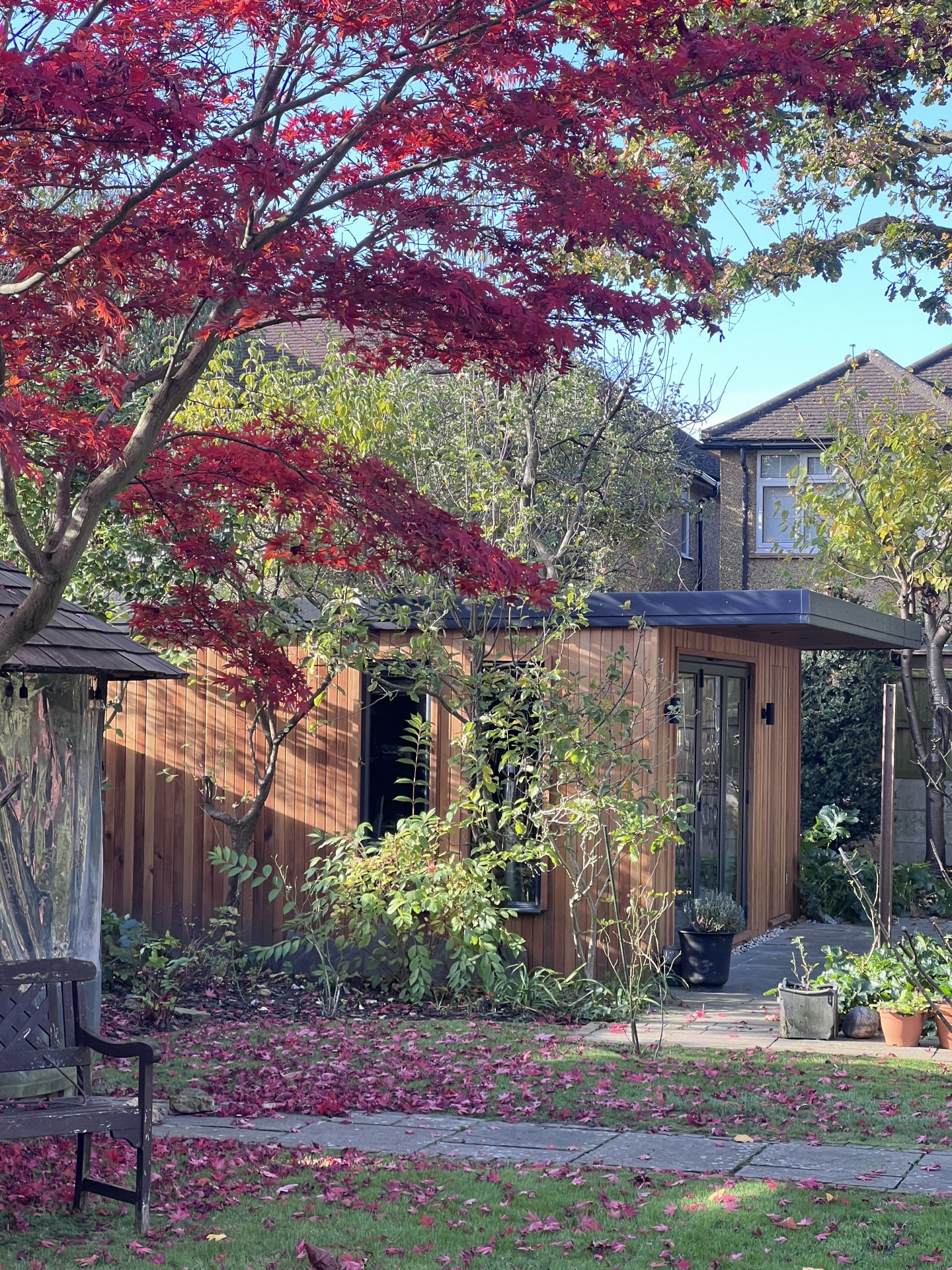 Bespoke garden room by Into The Garden Room