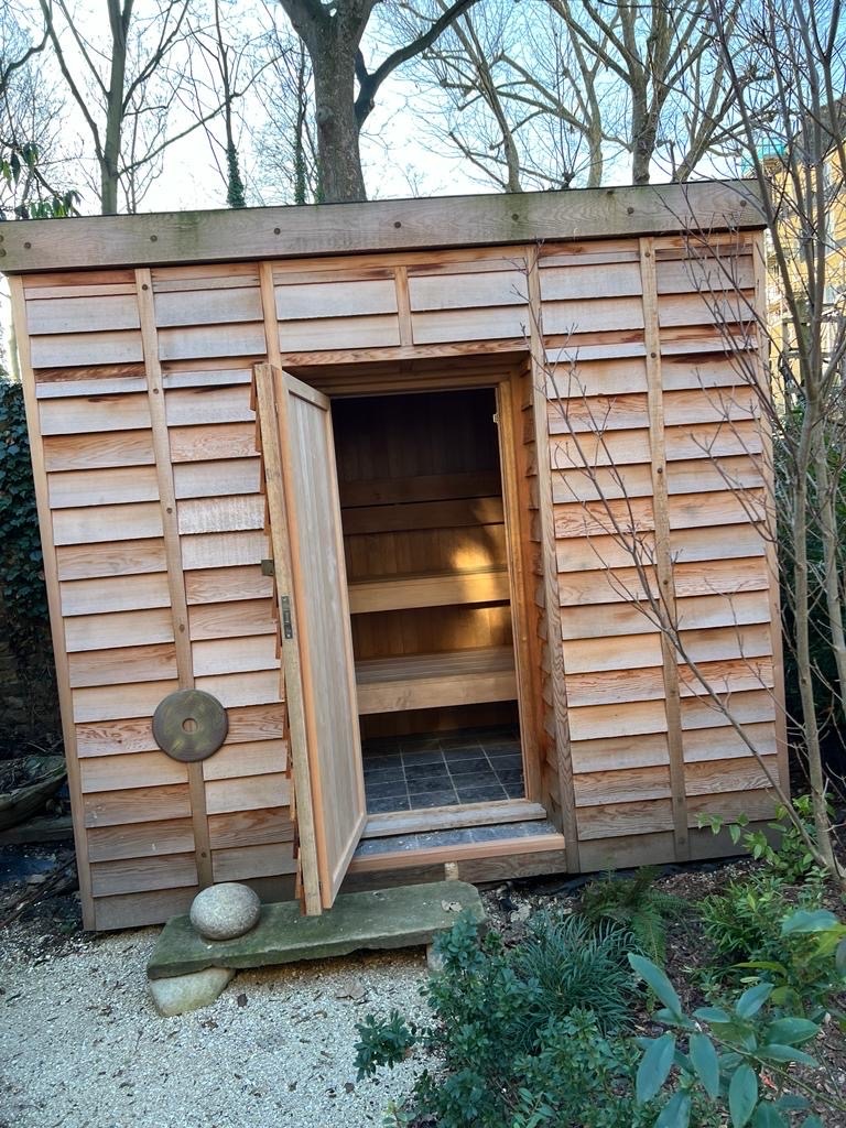 Bespoke garden room by Into The Garden Room