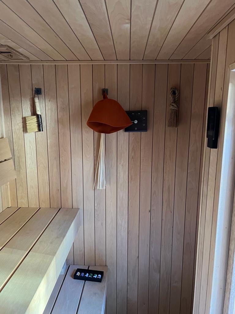 Bespoke garden room by Into The Garden Room