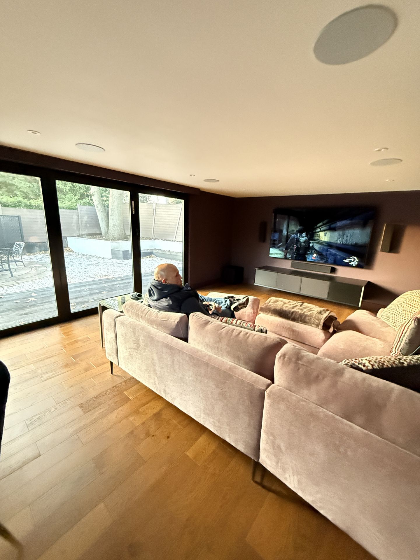 Bespoke garden room by Into The Garden Room