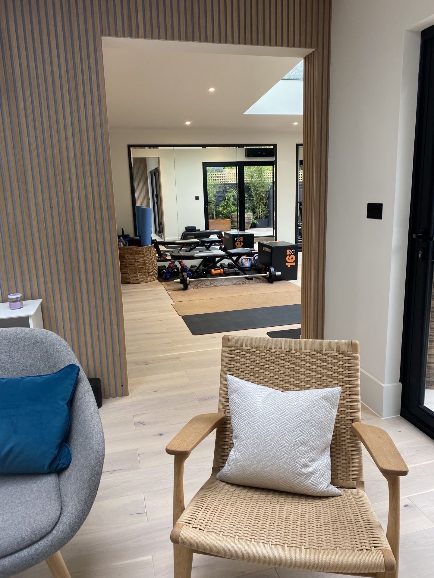 Bespoke garden room by Into The Garden Room