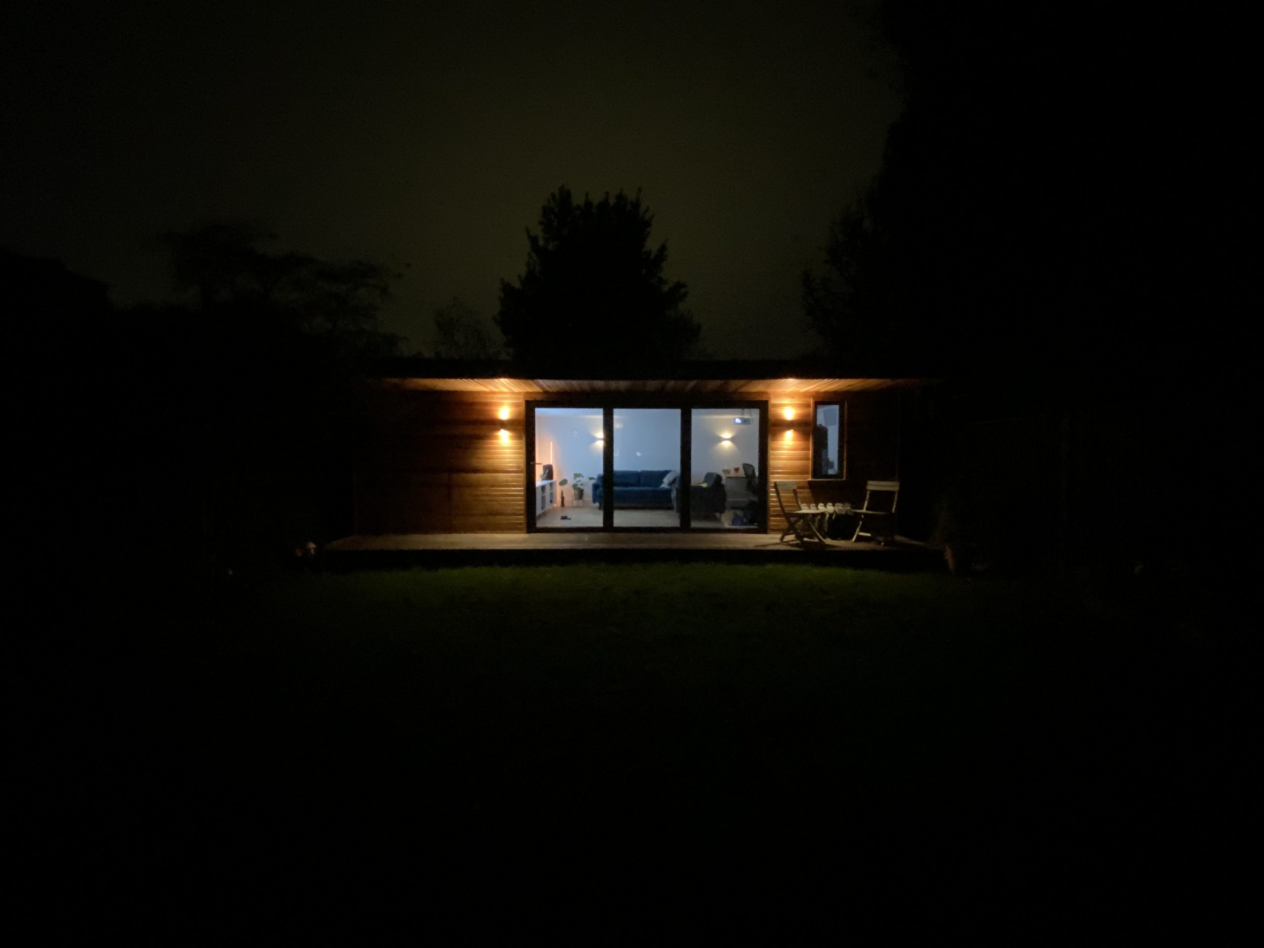 Bespoke garden room by Into The Garden Room