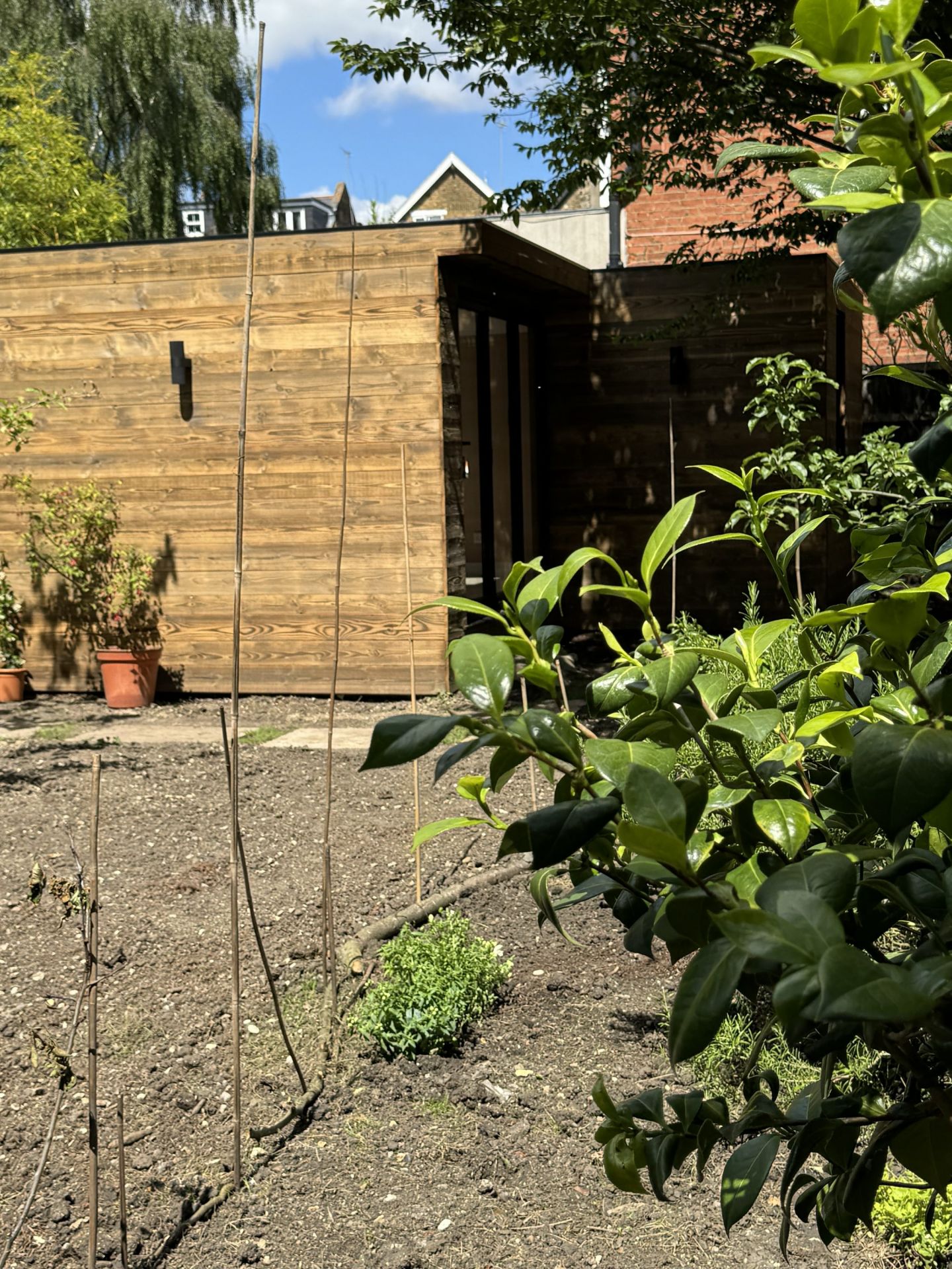 Bespoke garden room by Into The Garden Room