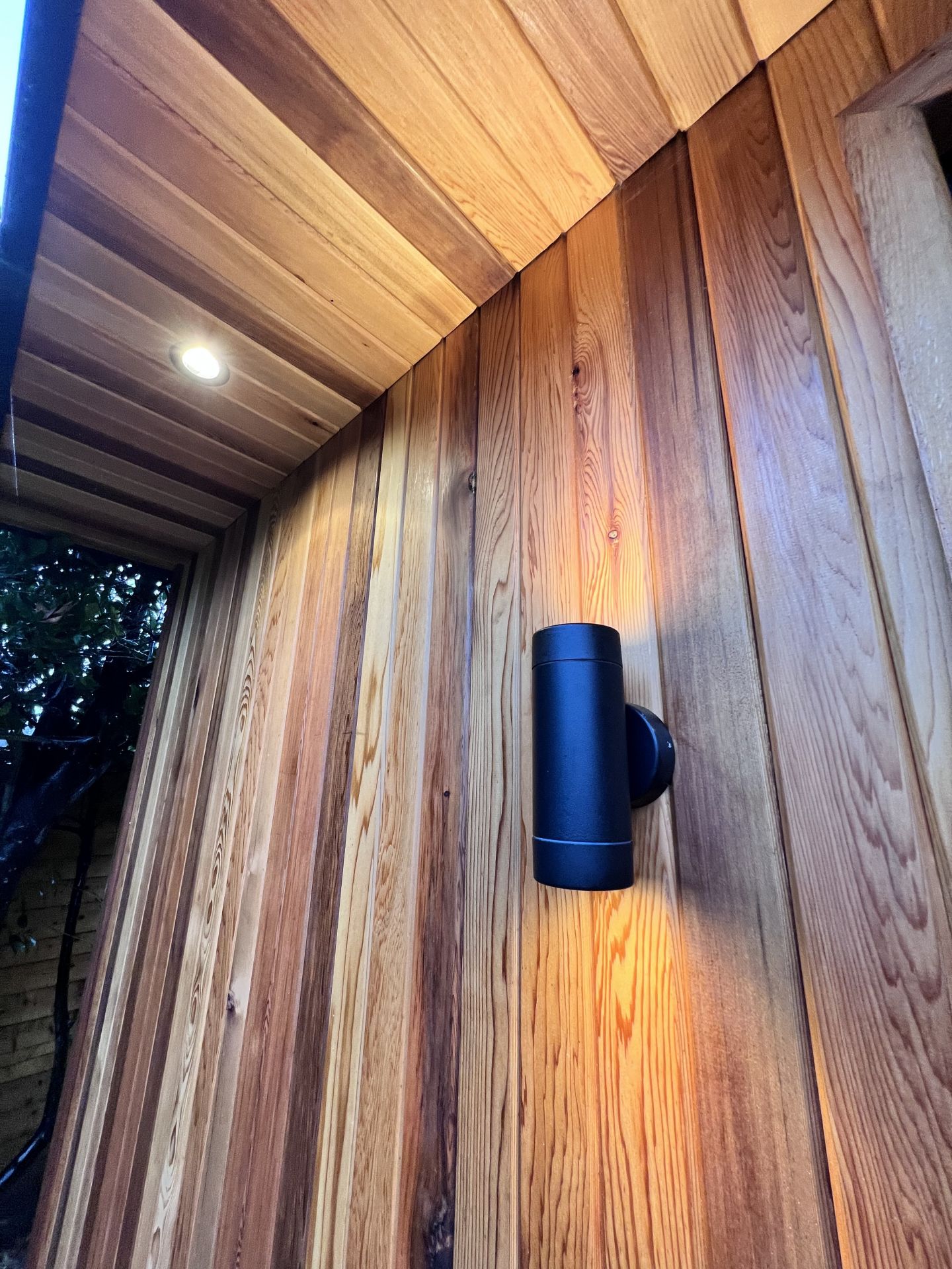 Bespoke garden room by Into The Garden Room