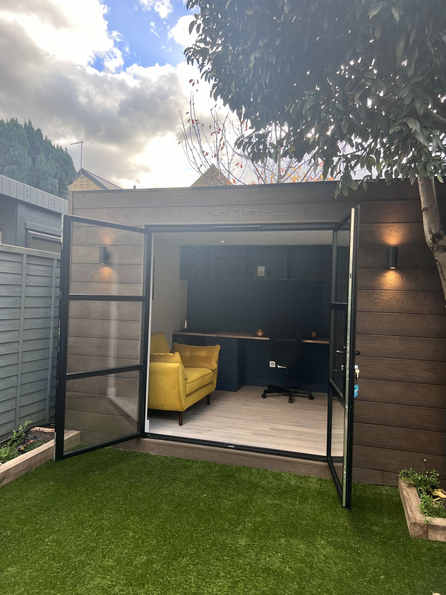 Bespoke garden room by Into The Garden Room