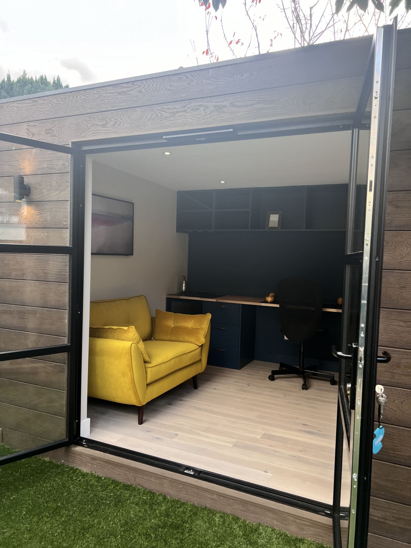 Bespoke garden room by Into The Garden Room