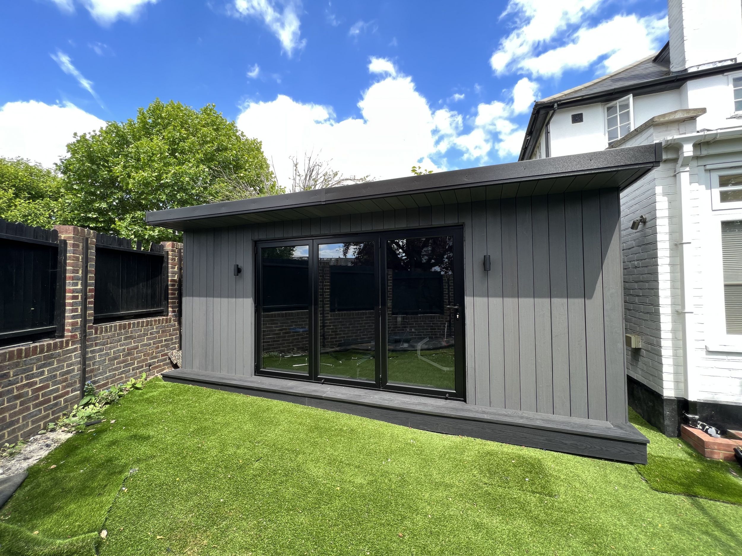 Bespoke garden room by Into The Garden Room