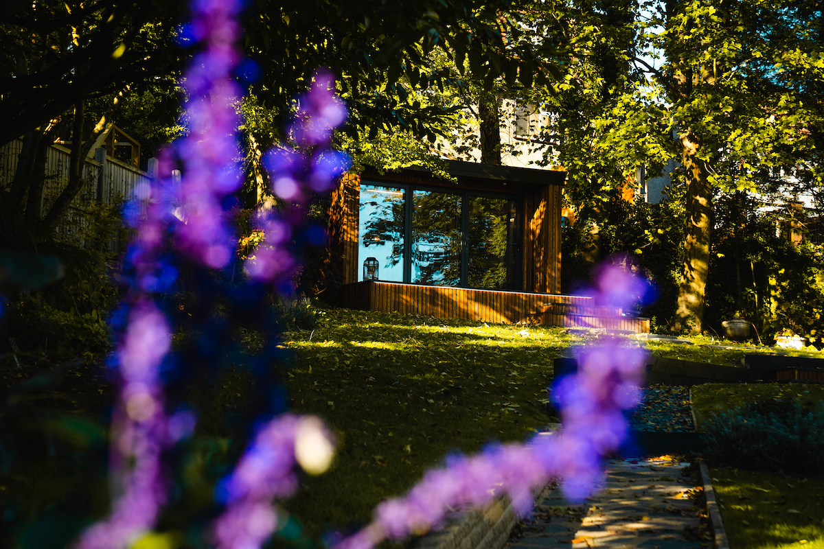 Bespoke garden room by Into The Garden Room
