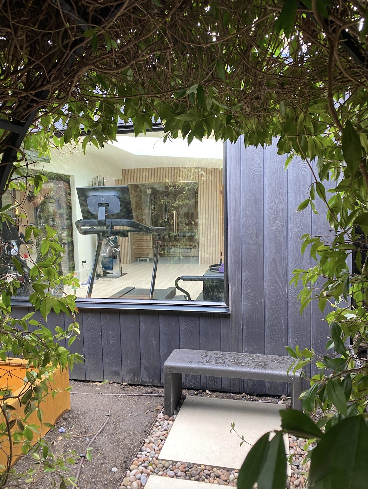 Bespoke garden room by Into The Garden Room