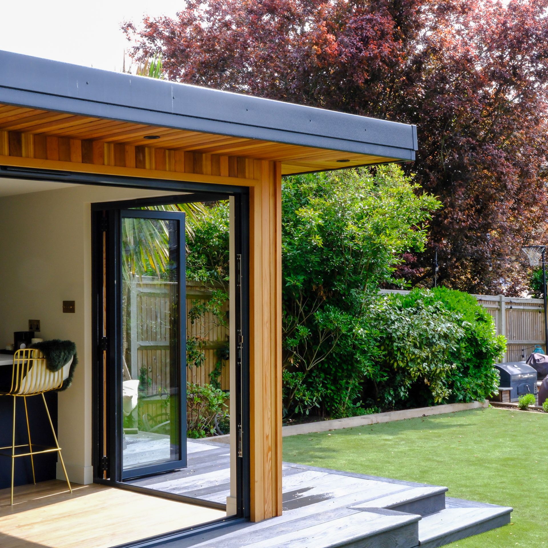 Bespoke garden room by Into The Garden Room