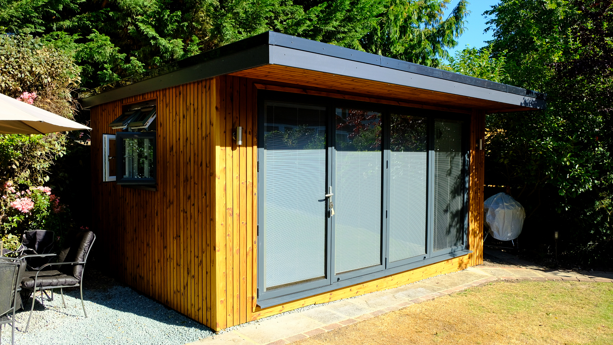Bespoke garden room by Into The Garden Room