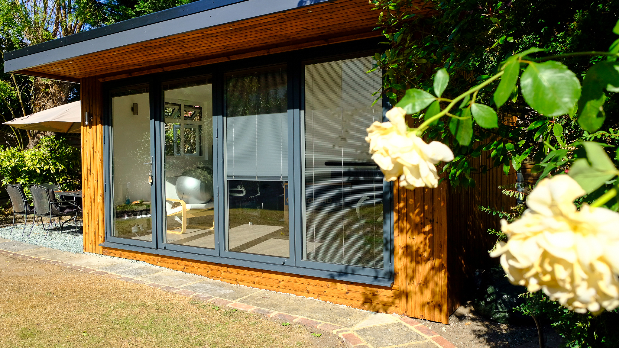Bespoke garden room by Into The Garden Room