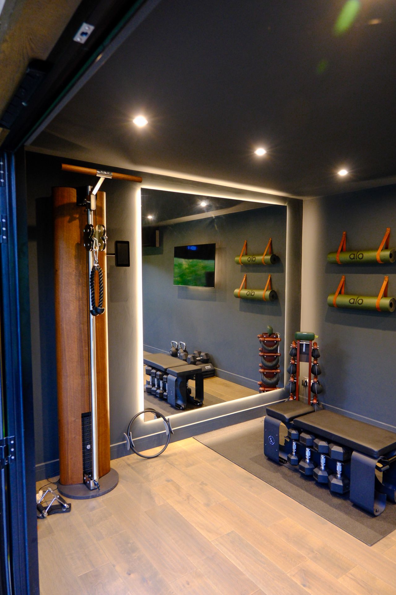 Bespoke garden room by Into The Garden Room