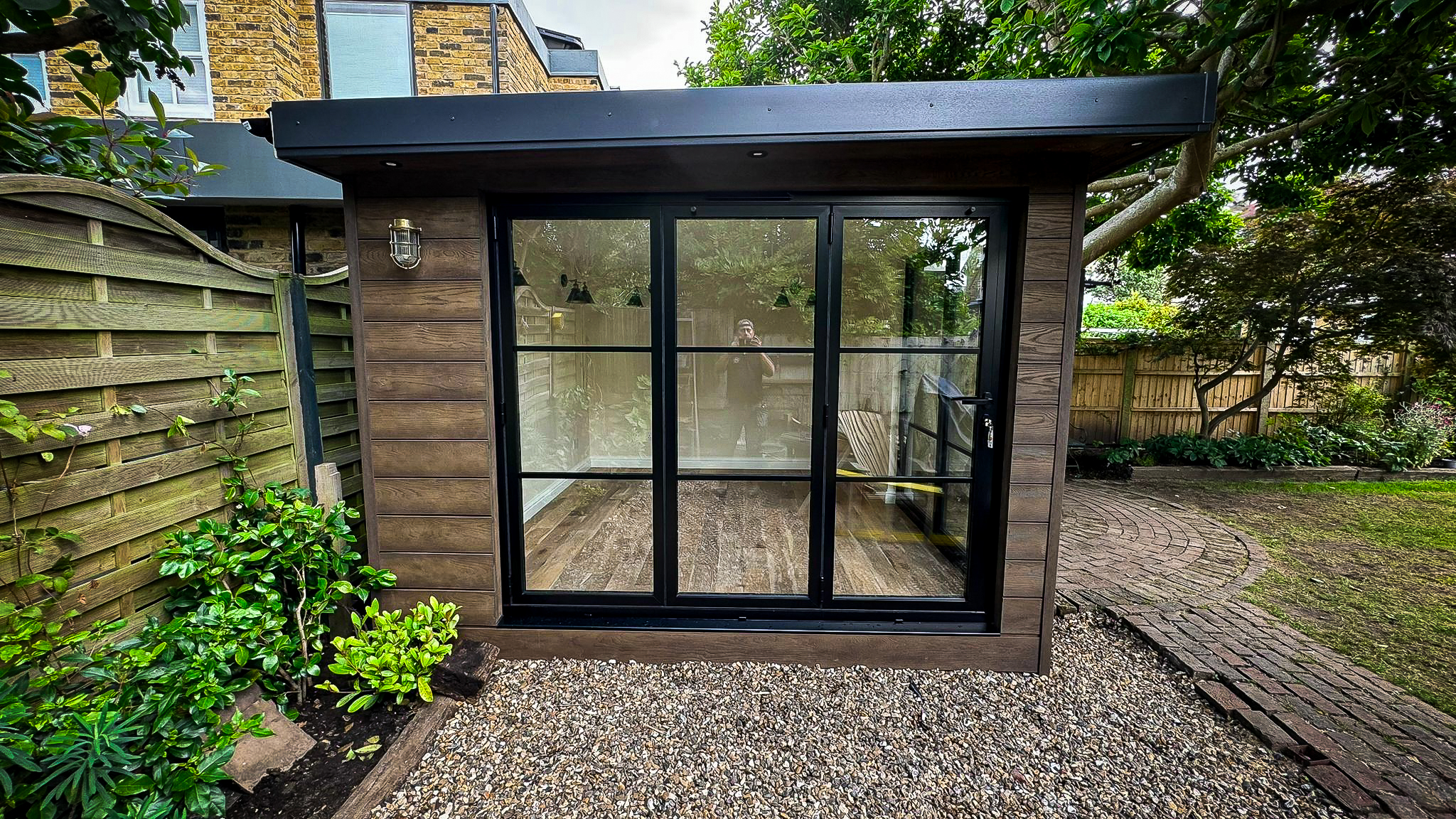 Bespoke garden room by Into The Garden Room