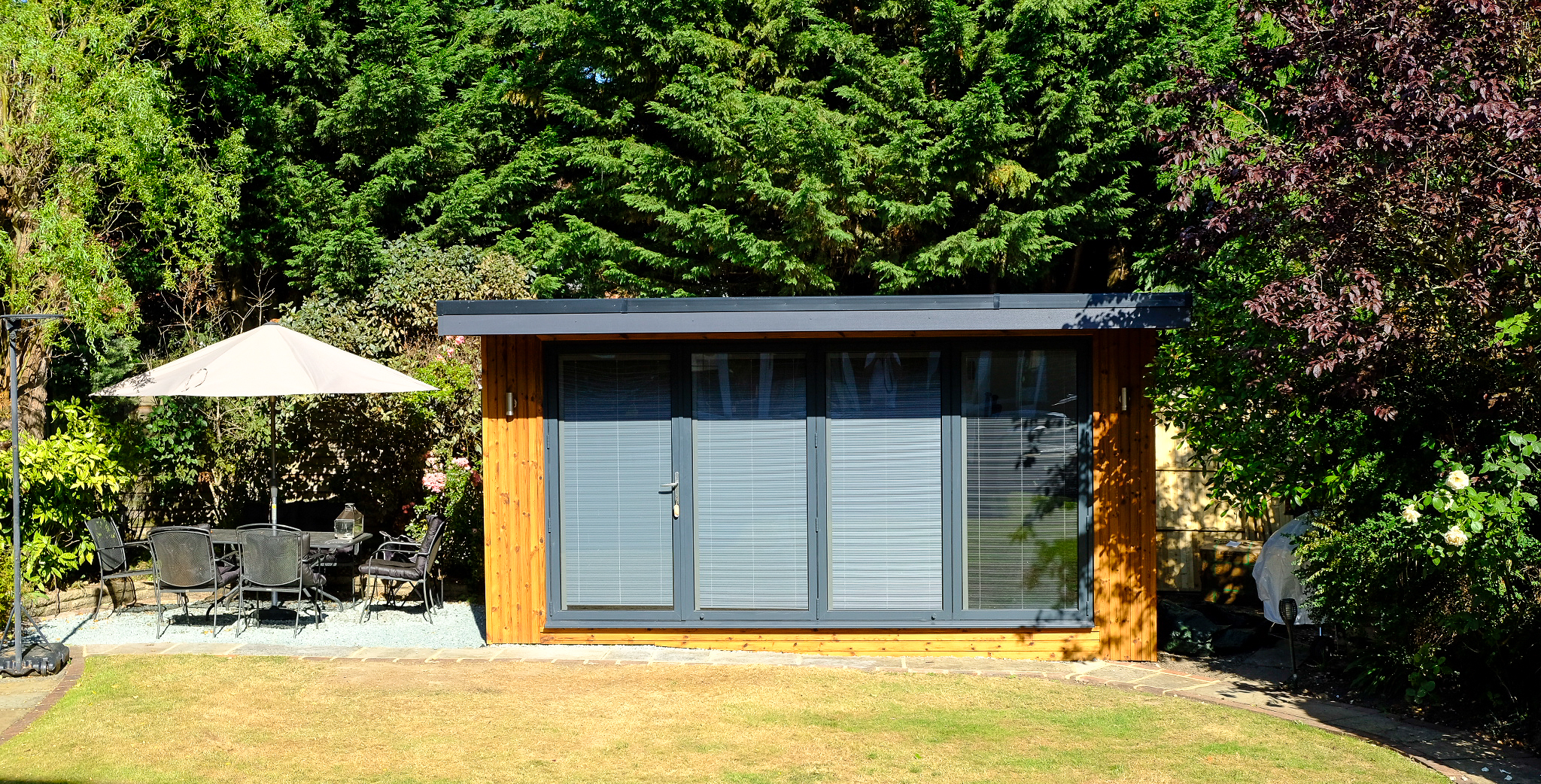 Bespoke garden room by Into The Garden Room