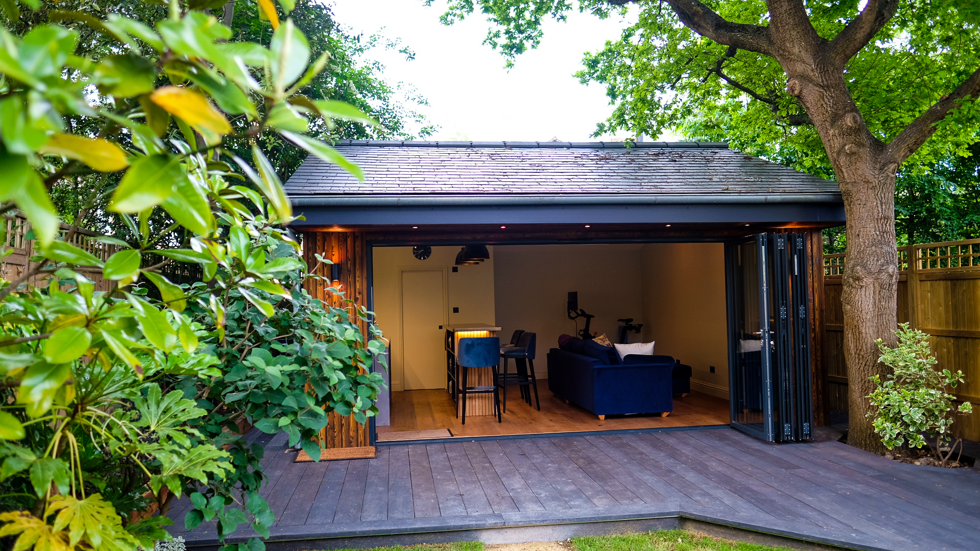 Bespoke garden room by Into The Garden Room