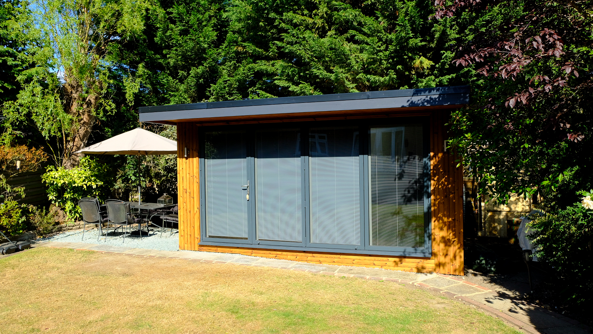 Bespoke garden room by Into The Garden Room