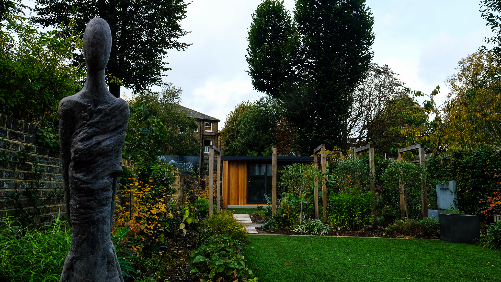 Bespoke garden room by Into The Garden Room