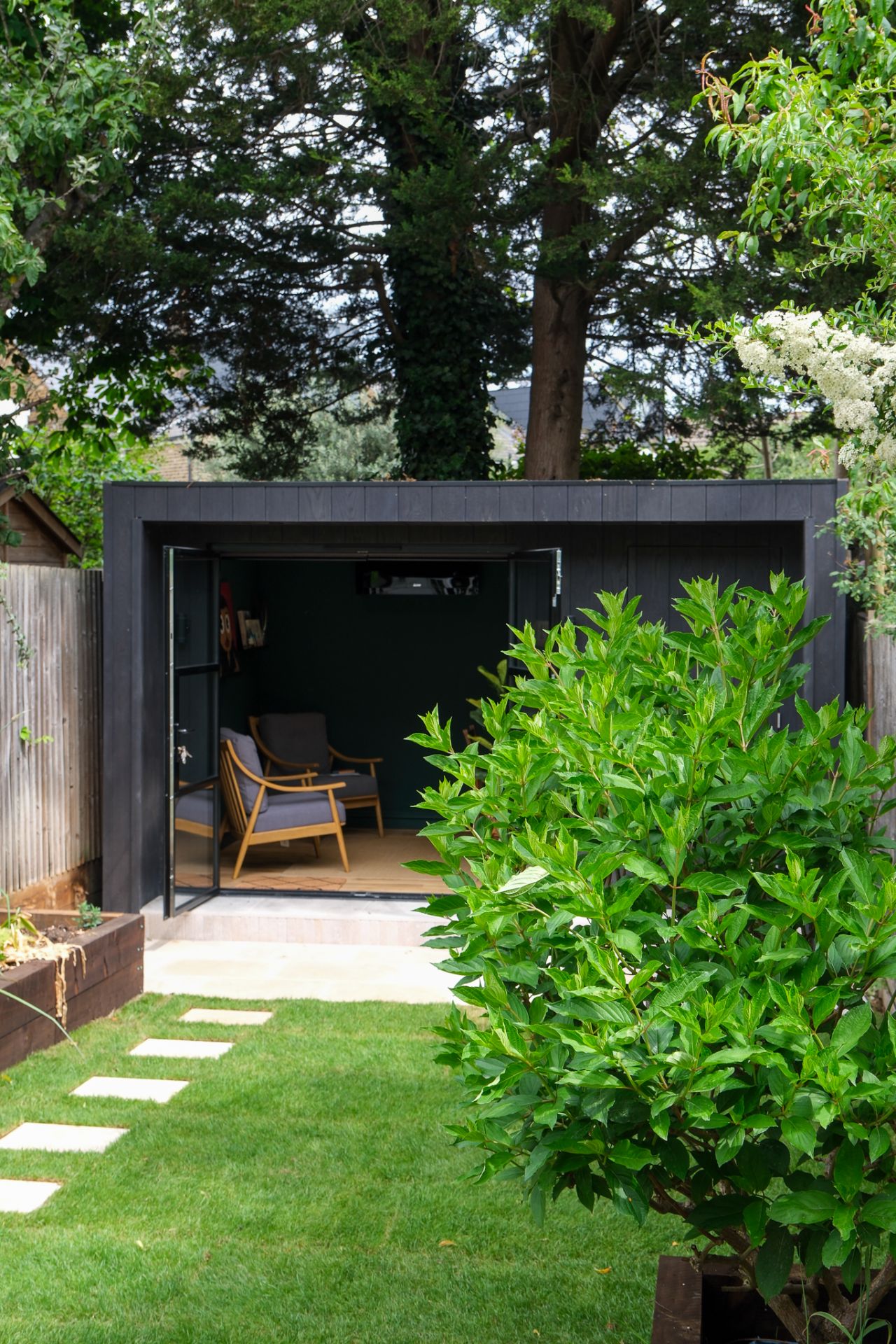 Bespoke garden room by Into The Garden Room