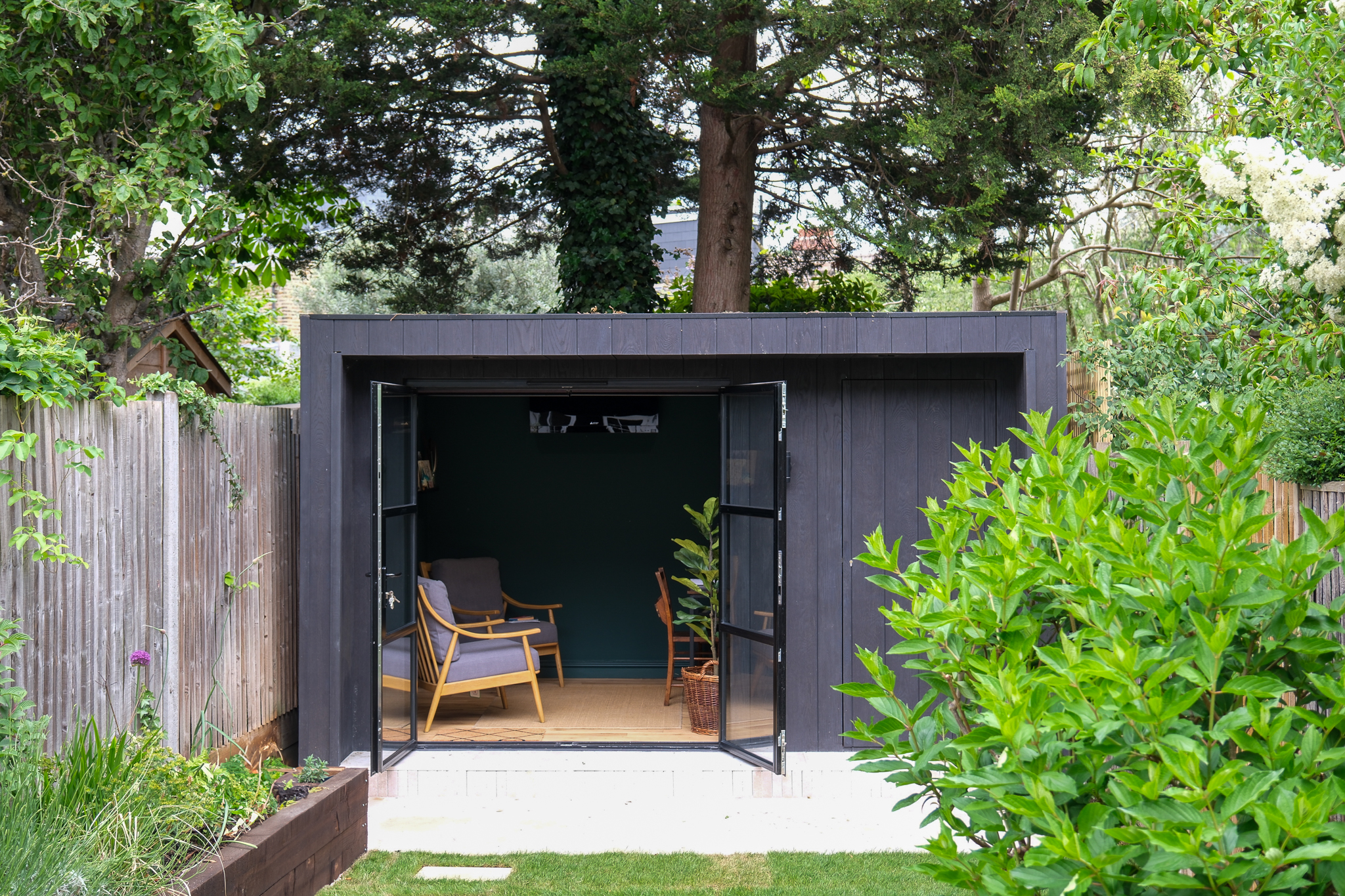 Bespoke garden room by Into The Garden Room