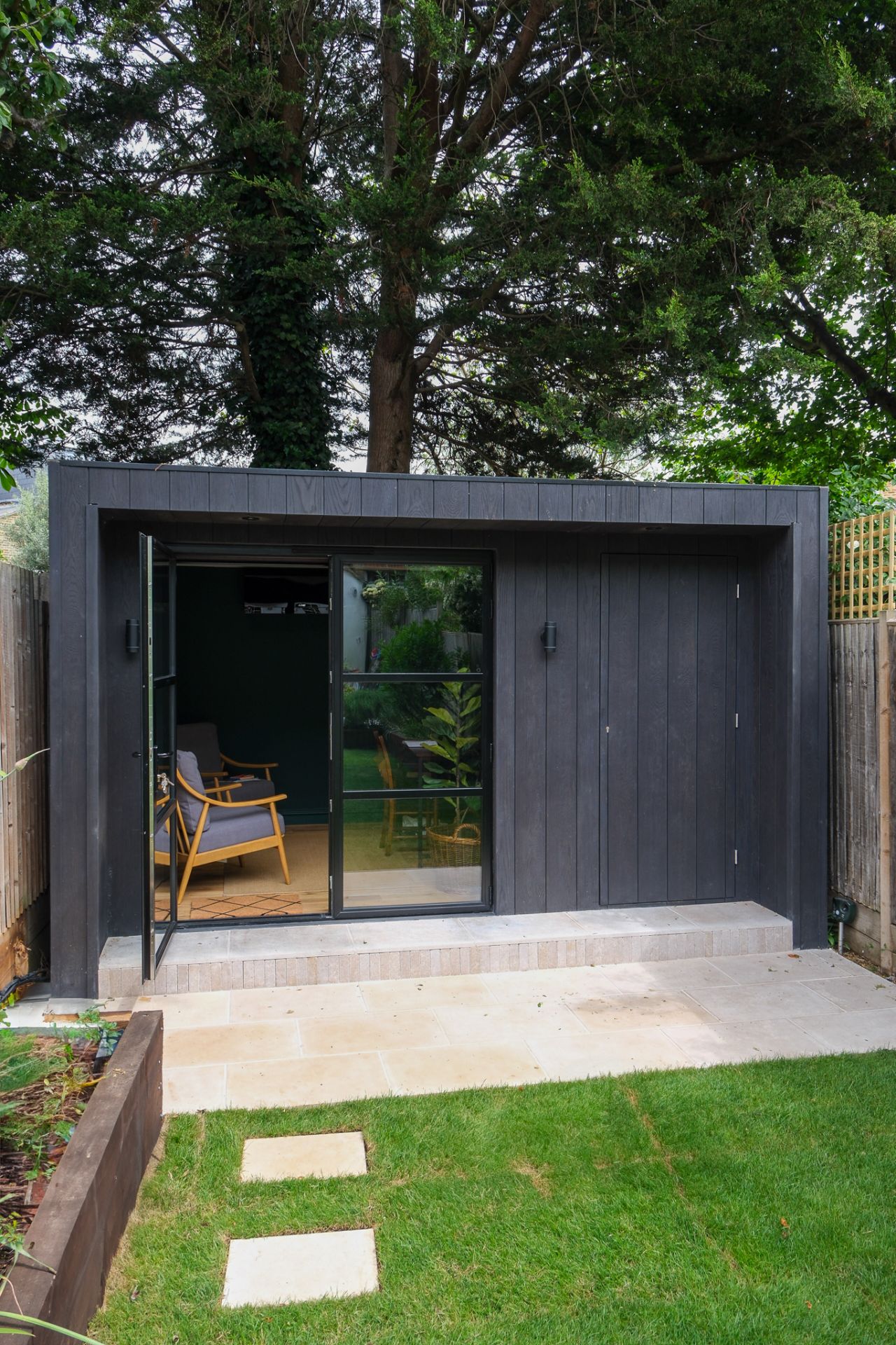 Bespoke garden room by Into The Garden Room