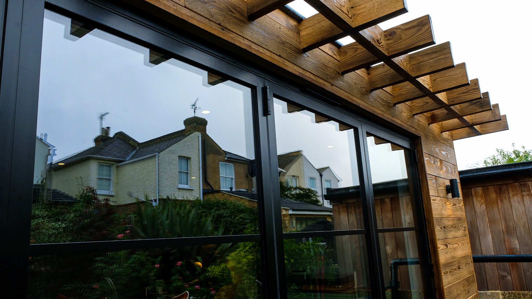 Bespoke garden room by Into The Garden Room