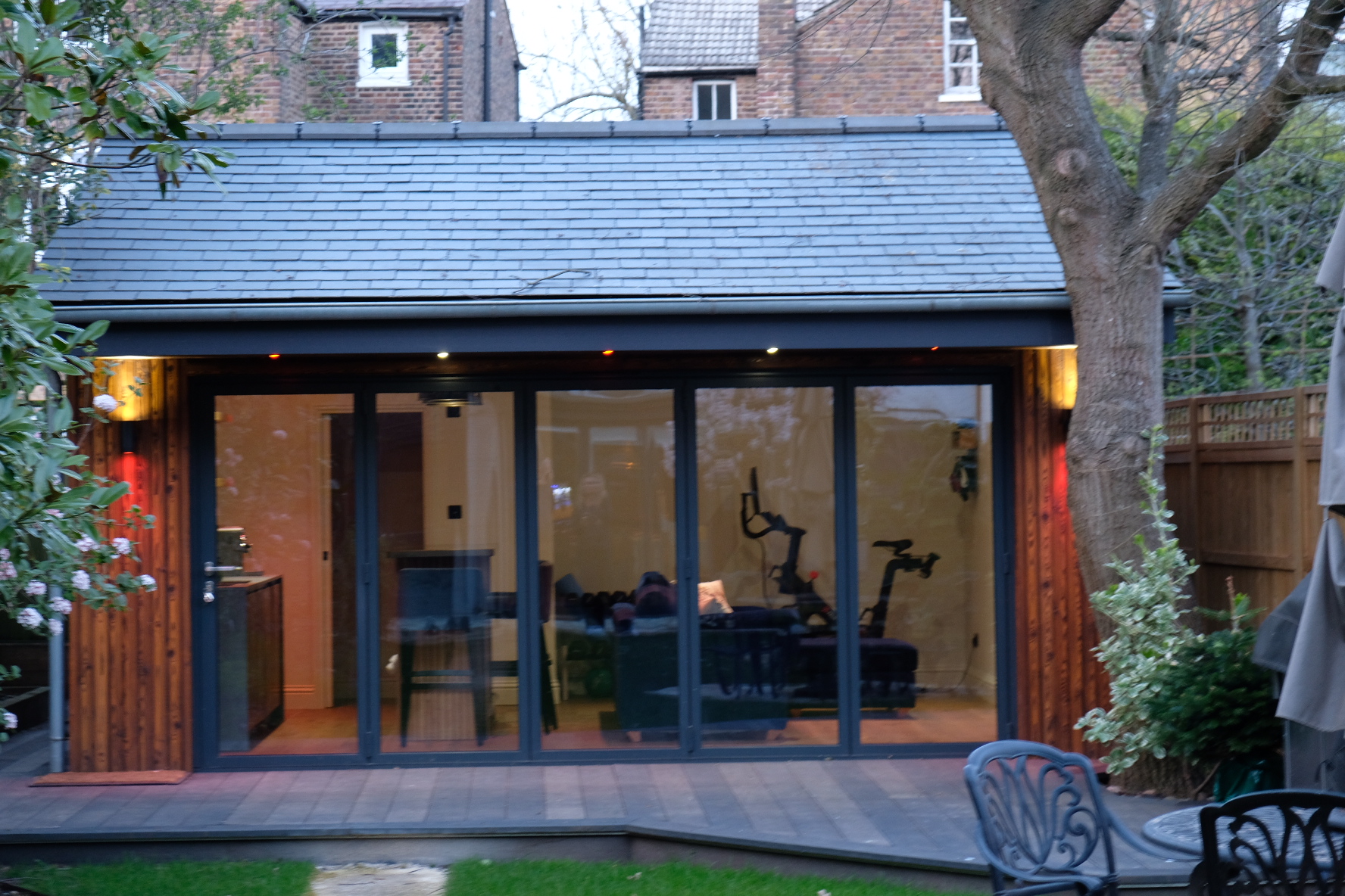 Bespoke garden room by Into The Garden Room